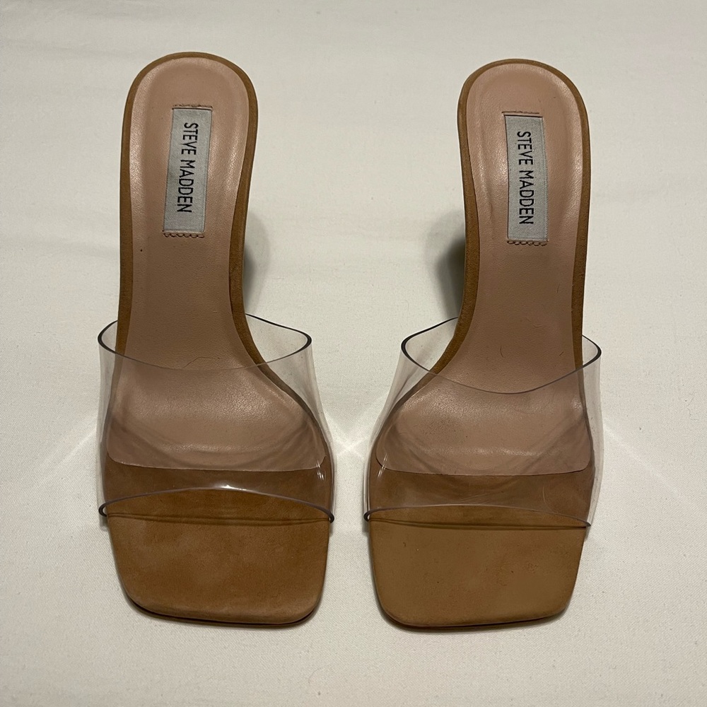 Beautiful Steve Madden shoes! Worn for one hour.
